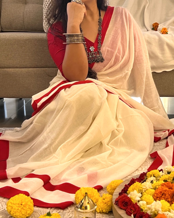 Ameyaa(Laal Sada Saree)