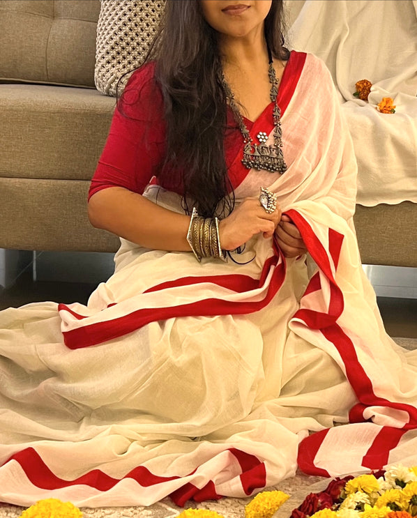 Ameyaa(Laal Sada Saree)